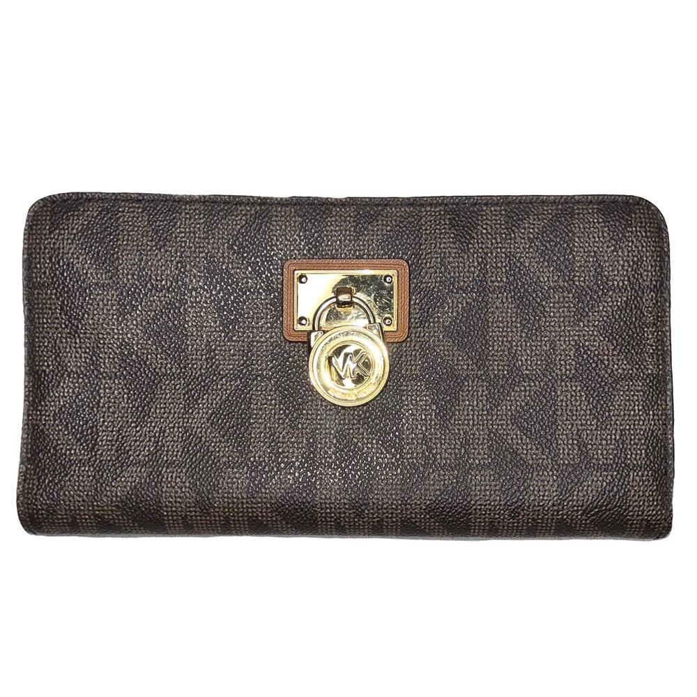 Michael Kors wallet w/ Lock
